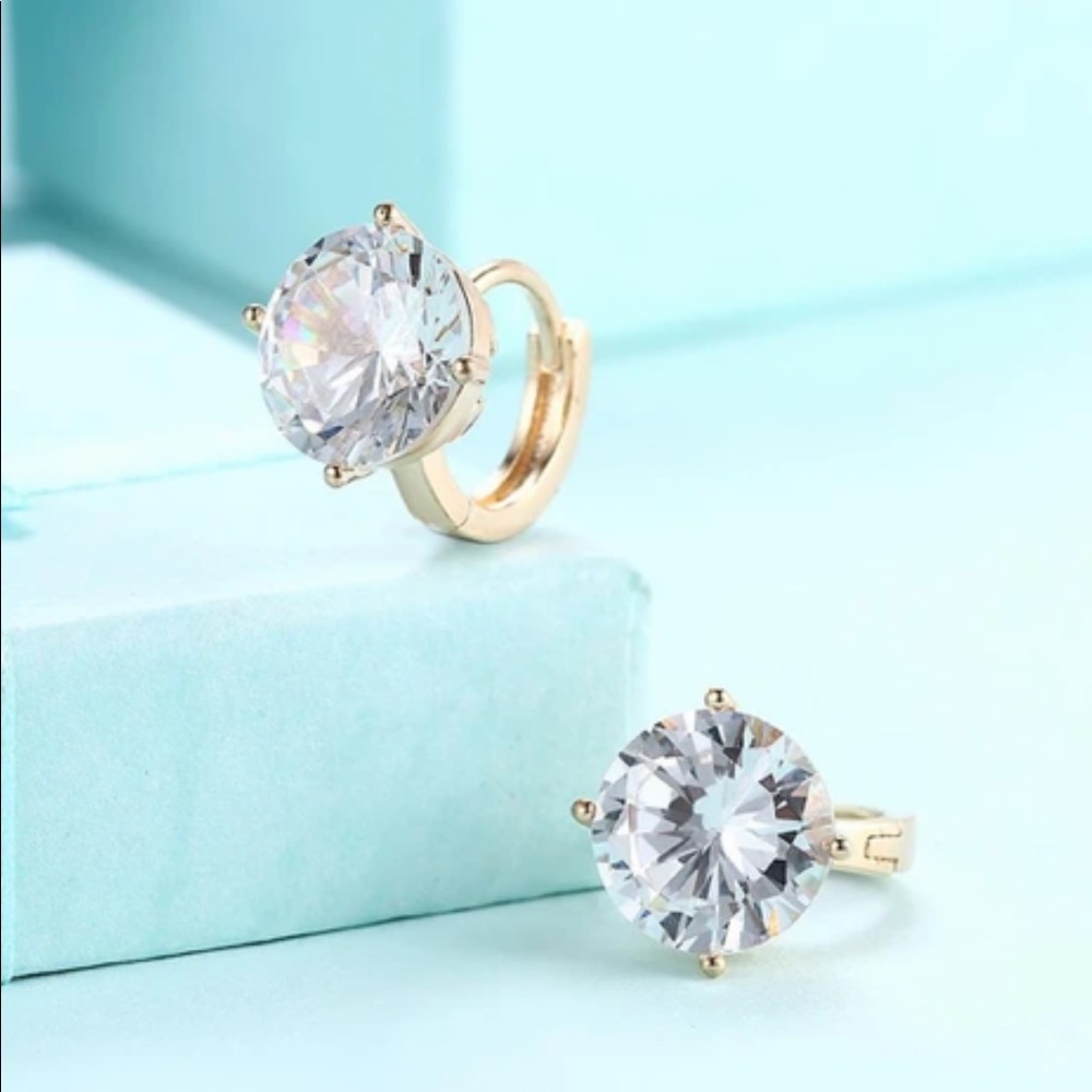 New Swarvoski crystal earrings